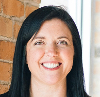 Portret Sophie Hartwell, kierownika zespołu obsługi klienta